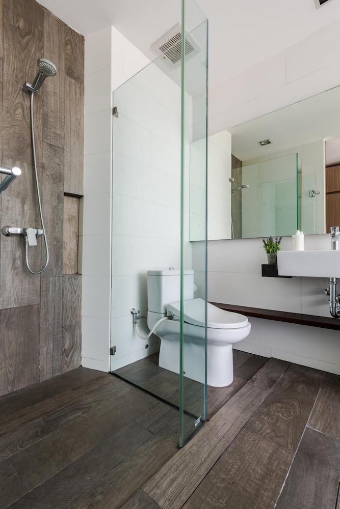 Upscale 2* Jakarta