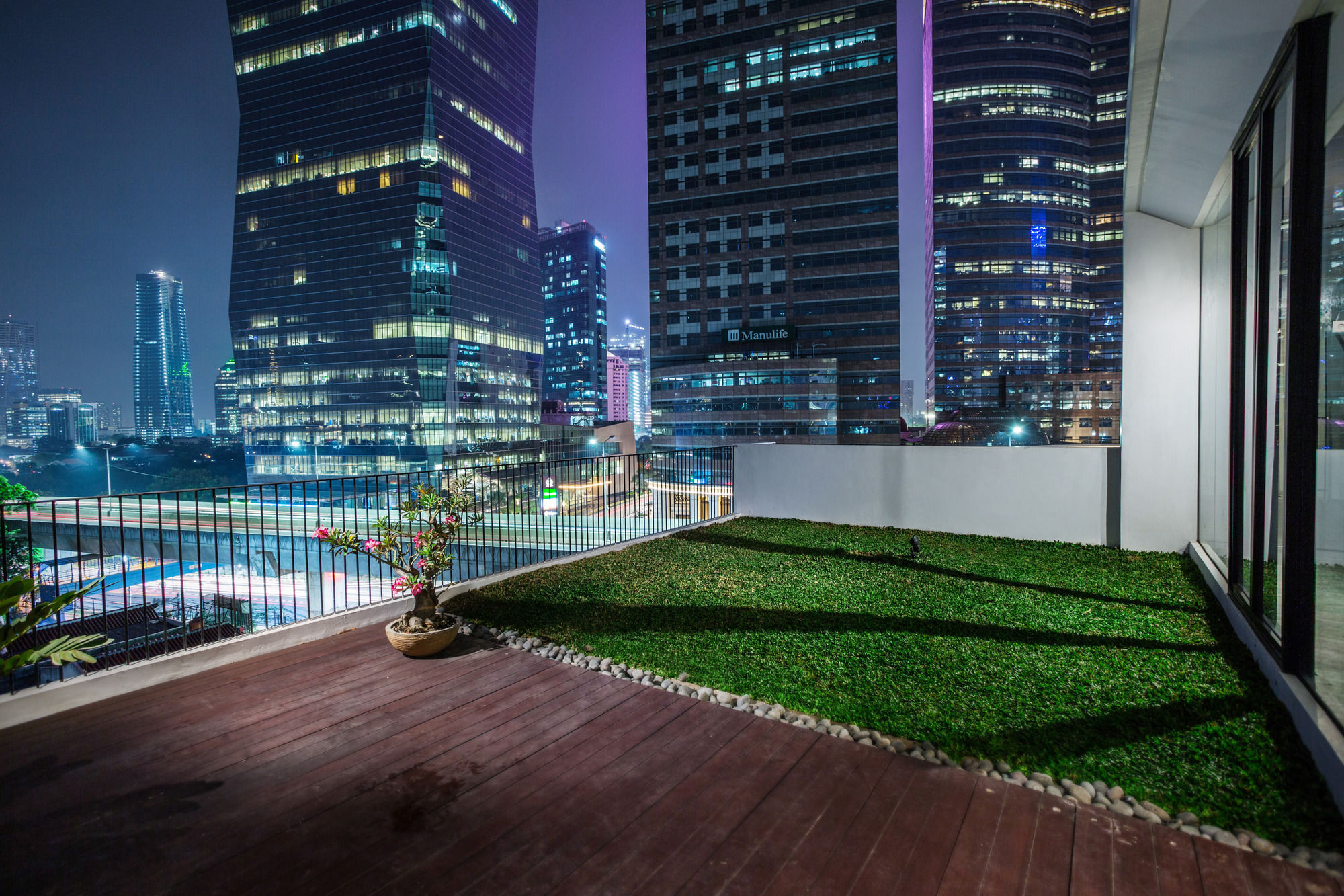 Upscale Hotel Jakarta